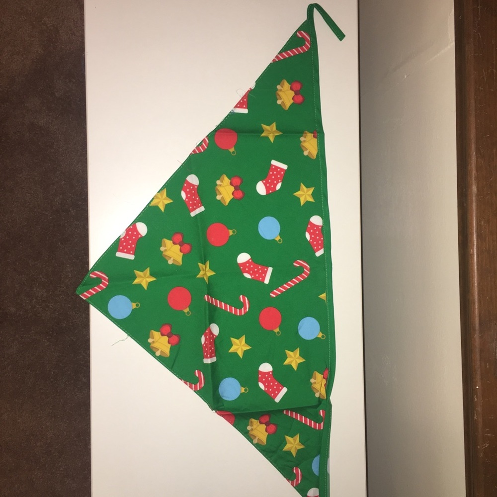 NEW - PAIR OF 🎄CHRISTMAS🎄 Bandanas for Dog 🐶 - Picture 3 of 5